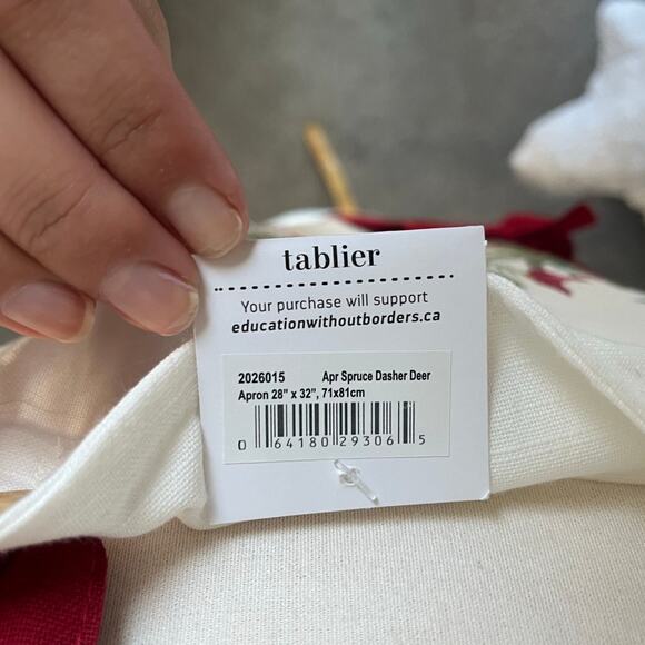 NWT Dasher Deer Spruce Apron Christmas Holiday Festive Entertaining Hosting - Picture 6 of 7